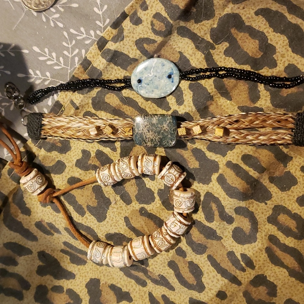 3 vintage stone, Horse hair and leather bracelets